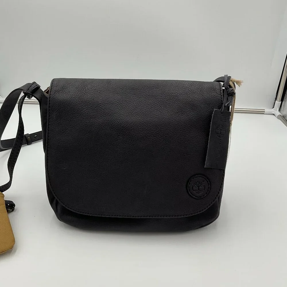 New Timberland Leather Messenger Saddle Bag Black Crossbody Adjustable Strap NWT